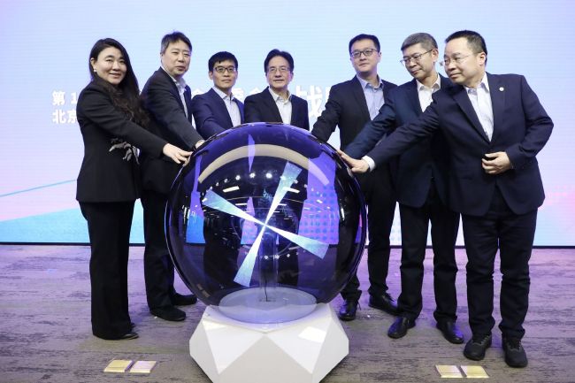国产精品在线播放
